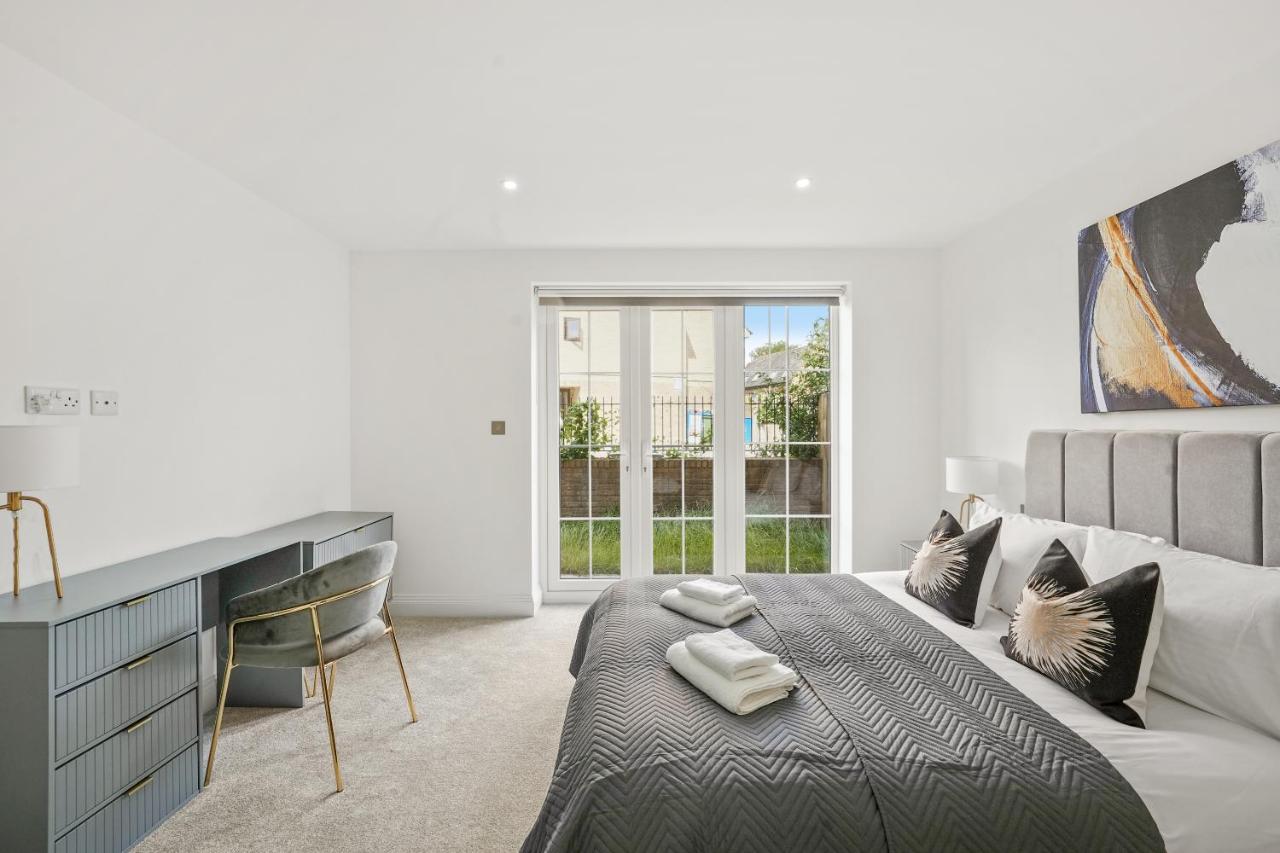 Holiday home Drake House 3 In - Free Parking - Heathrow - Thorpe Park